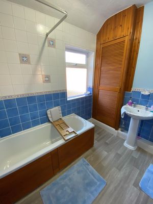 bathroom- click for photo gallery